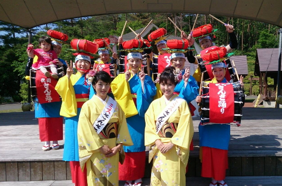 心のこもった手作り結婚式！in花巻市童話村で盛岡さんさ踊りを披露してきました！